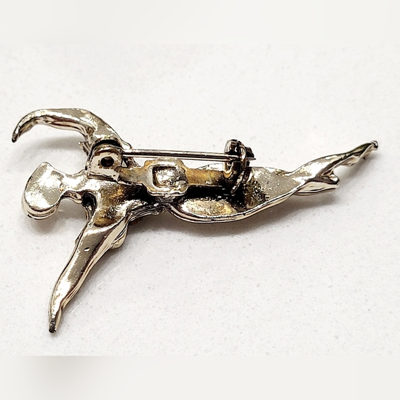 Vintage Dancing Brooch, Rhinestones & Goldtone - Picture 5 of 13